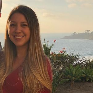 Meet your Posher, Cynthia